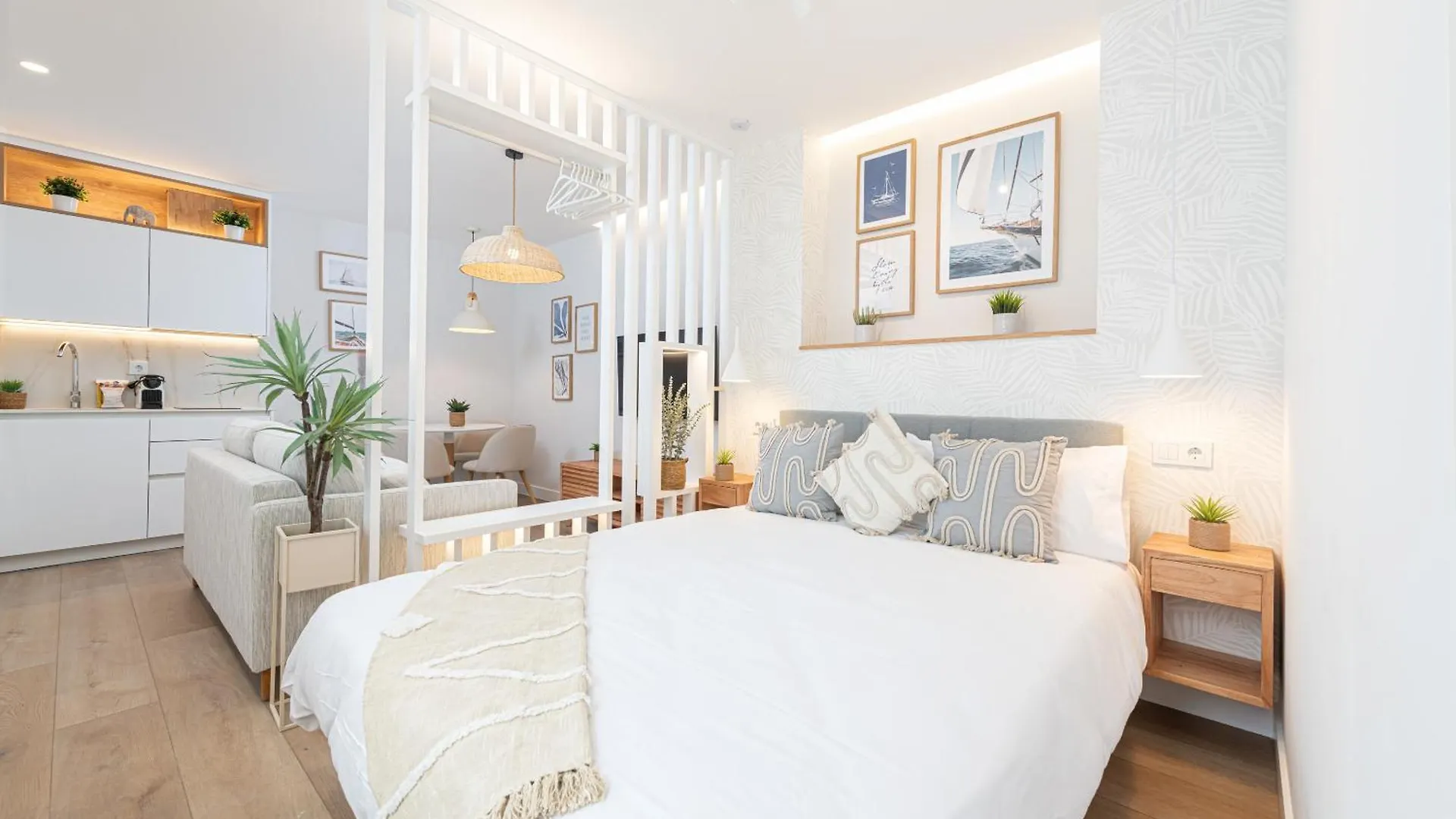 מאלגה Wintowinrentals Goleta Suites 1C